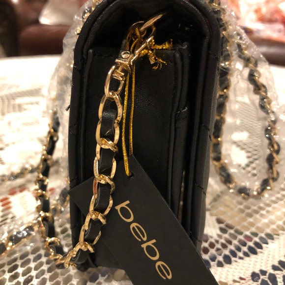 Handbags - Picture 5 of 5